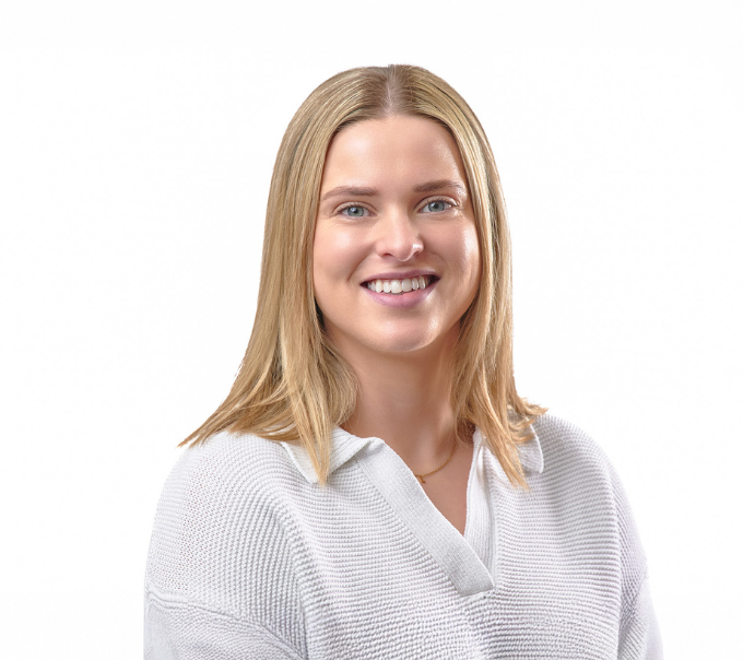Photo of Laura Gaut
